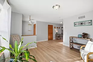 57 Happy Hollow Ln, Oconomowoc, WI 53066 - Photo 5