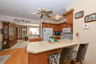 359 Lexington Ct, Pewaukee, WI 53072 - Photo 17