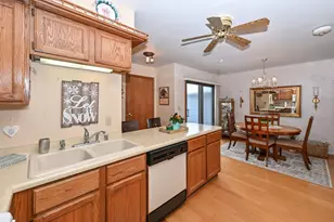 359 Lexington Ct, Pewaukee, WI 53072 - Photo 15