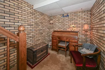 359  Lexington Ct #B, Pewaukee, WI 53072 - Photo 19