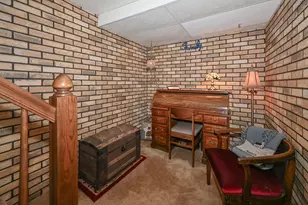 359 Lexington Ct, Pewaukee, WI 53072 - Photo 19