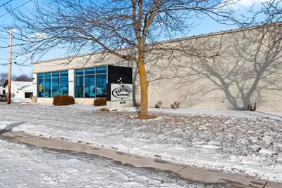 3420  Dewey St, Manitowoc, WI 54220 - Photo 7