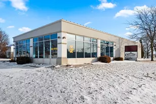 3420 Dewey St, Manitowoc, WI 54220 - Photo 1