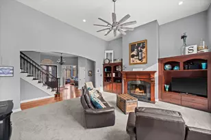 139 Legend Ct, Wales, WI 53183 - Photo 5