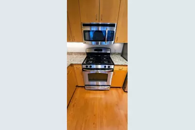 1918 E Lafayette Pl #1007, Milwaukee, WI 53202 - Photo 5