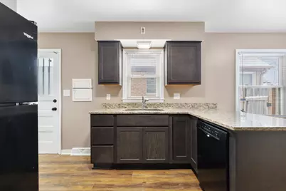 4306 N 72nd St, Milwaukee, WI 53216 - Photo 15