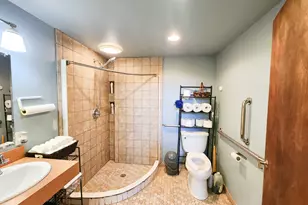 403 6th St, Racine, WI 53403 - Photo 13