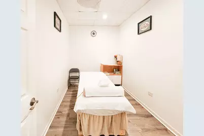 403  6th St, Racine, WI 53403 - Photo 7