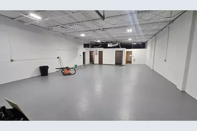 5408 W Electric Ave, West Allis, WI 53219 - Photo 5