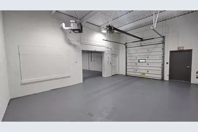 5408 W Electric Ave, West Allis, WI 53219 - Photo 7