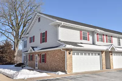 326  Kettle Moraine Dr #1, Slinger, WI 53086 - Photo 1