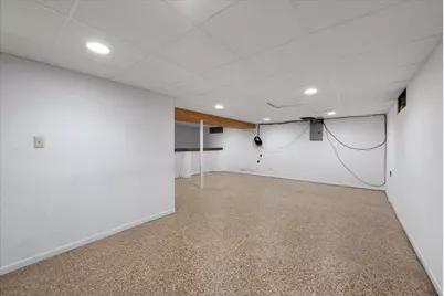 8100 W Green Tree Rd, Milwaukee, WI 53223 - Photo 19