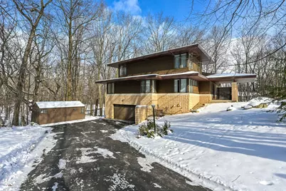 4678  Sonseeahray Dr, Richfield, WI 53033 - Photo 37