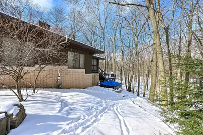 4678  Sonseeahray Dr, Richfield, WI 53033 - Photo 35