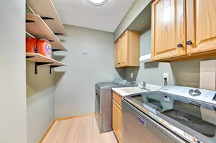 4678 Sonseeahray Dr, Richfield, WI 53033 - Photo 9