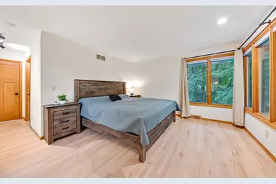 4678  Sonseeahray Dr, Richfield, WI 53033 - Photo 13