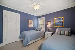 4917 N Bartlett Ave, Whitefish Bay, WI 53217 - Photo 33