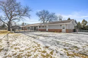 850 Janacek Rd, Brookfield, WI 53045 - Photo 3