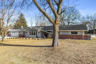 850 Janacek Rd, Brookfield, WI 53045 - Photo 13