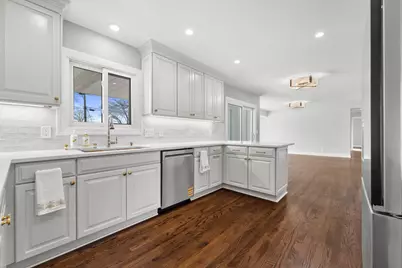 850  Janacek Rd, Brookfield, WI 53045 - Photo 3