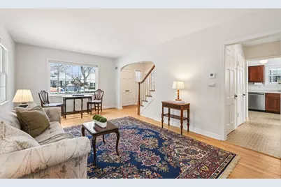 120 W Henry Clay St, Whitefish Bay, WI 53217 - Photo 5