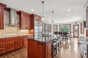 14165 Lindsay Dr, Brookfield, WI 53005 - Photo 9