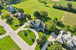 14165 Lindsay Dr, Brookfield, WI 53005 - Photo 59