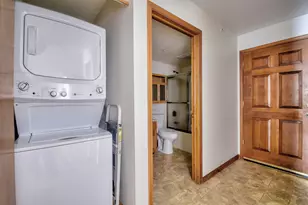 530 N Silverbrook Dr, West Bend, WI 53090 - Photo 11