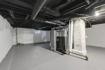 2354 S 16th St, Milwaukee, WI 53215 - Photo 11