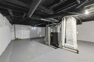 2354 S 16th St, Milwaukee, WI 53215 - Photo 11