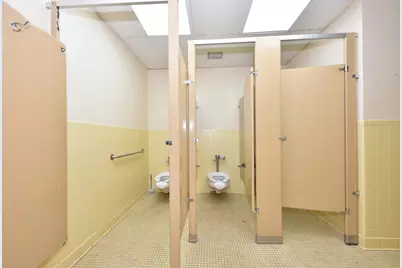 1011  Madison Ave, South Milwaukee, WI 53172 - Photo 25