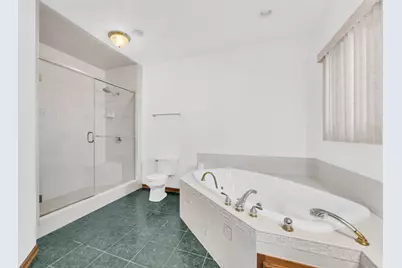 N65W15278  Blue Heron Dr, Menomonee Falls, WI 53051 - Photo 27