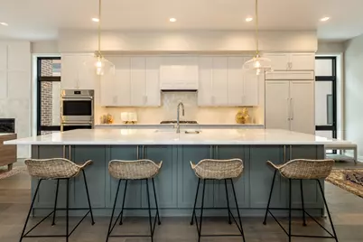 5589 N Danbury Rd, Whitefish Bay, WI 53217 - Photo 3