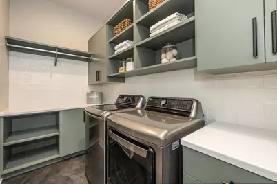 5589 N Danbury Rd, Whitefish Bay, WI 53217 - Photo 15