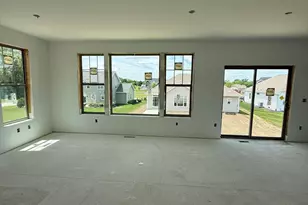 3232 Bergamot Dr, Racine, WI 53406 - Photo 5