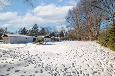 2428 S Root River Pkwy, West Allis, WI 53227 - Photo 27