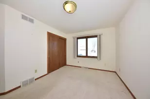 1687 Nature Trail, Hartford, WI 53027 - Photo 9