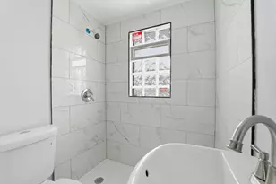 5257 N 34th St, Milwaukee, WI 53209 - Photo 11