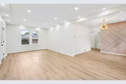 536 N 116th St, Wauwatosa, WI 53226 - Photo 3