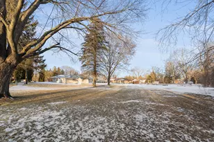 5923 Sunny Ln, Cedarburg, WI 53024 - Photo 37