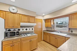 5923 Sunny Ln, Cedarburg, WI 53024 - Photo 13