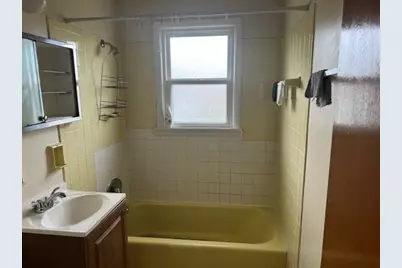 6535 W Keefe Ave Pkwy, Milwaukee, WI 53216 - Photo 9