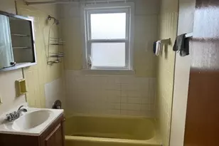 6535 W Keefe Ave Pkwy, Milwaukee, WI 53216 - Photo 9