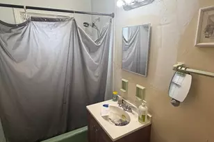 6535 W Keefe Ave Pkwy, Milwaukee, WI 53216 - Photo 7