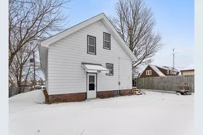 1014 S 20th St, Manitowoc, WI 54220 - Photo 5