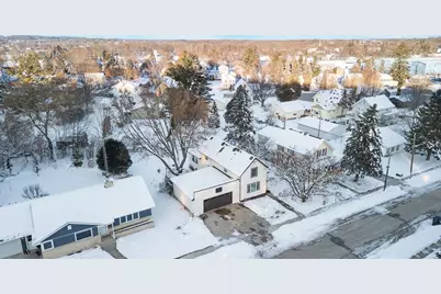 424  Fremont St, Plymouth, WI 53073 - Photo 3