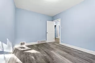 2875 N 50th St, Milwaukee, WI 53210 - Photo 11