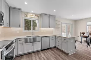 627 N Dries St, Saukville, WI 53080 - Photo 7