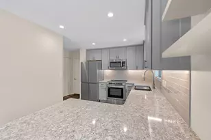 627 N Dries St, Saukville, WI 53080 - Photo 13