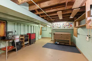 2550 N 96th St, Wauwatosa, WI 53226 - Photo 21